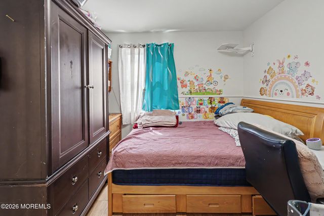 88 Curtis Place, Toms River, NJ 08753