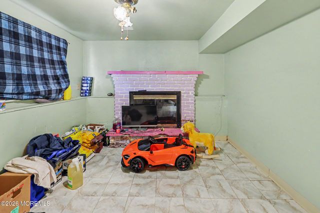 88 Curtis Place, Toms River, NJ 08753