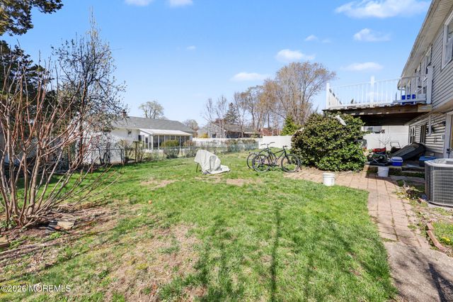 88 Curtis Place, Toms River, NJ 08753