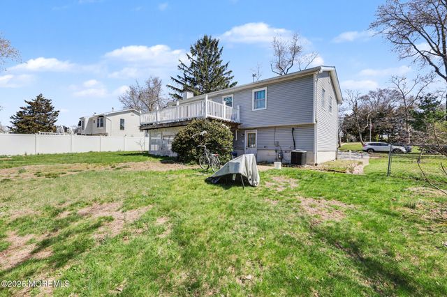 88 Curtis Place, Toms River, NJ 08753