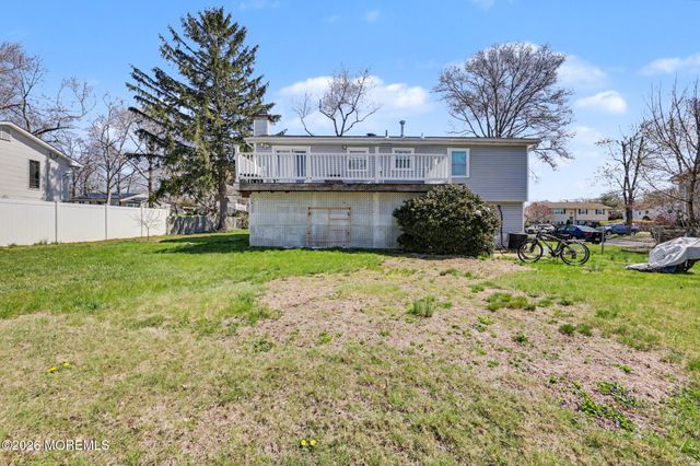 88 Curtis Place, Toms River, NJ 08753