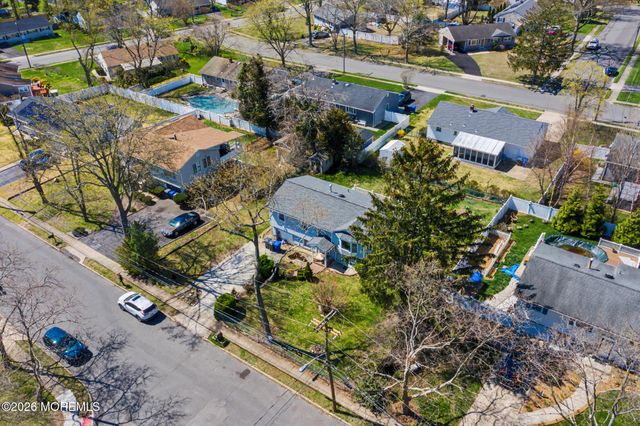 88 Curtis Place, Toms River, NJ 08753