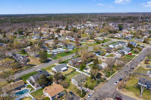 88 Curtis Place, Toms River, NJ 08753