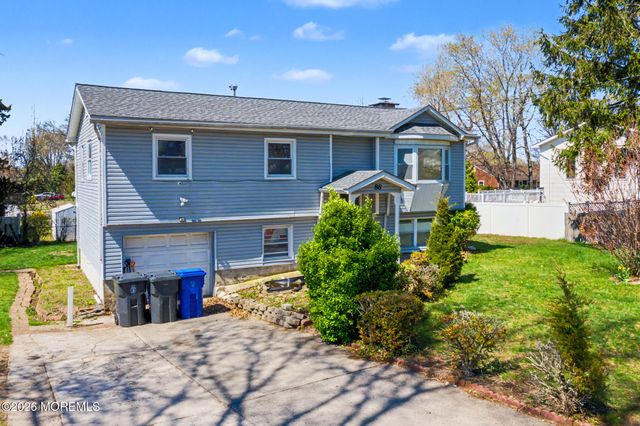 88 Curtis Place, Toms River, NJ 08753