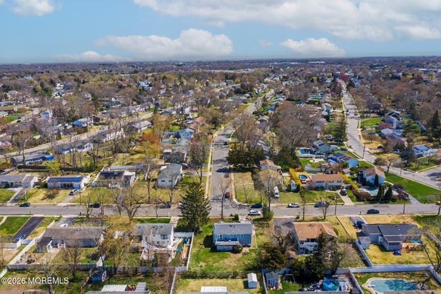 88 Curtis Place, Toms River, NJ 08753