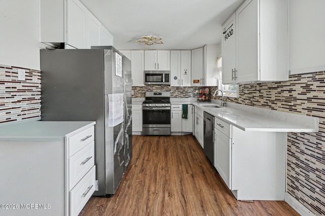 88 Curtis Place, Toms River, NJ 08753