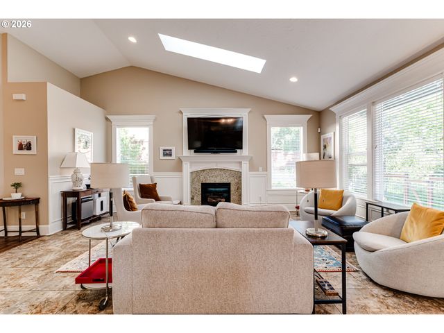 3411 TIMBERBROOK Way, Eugene, OR 97405