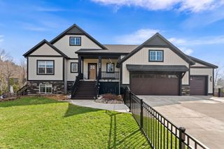 489 S Union Street, Douglas, MI 49406