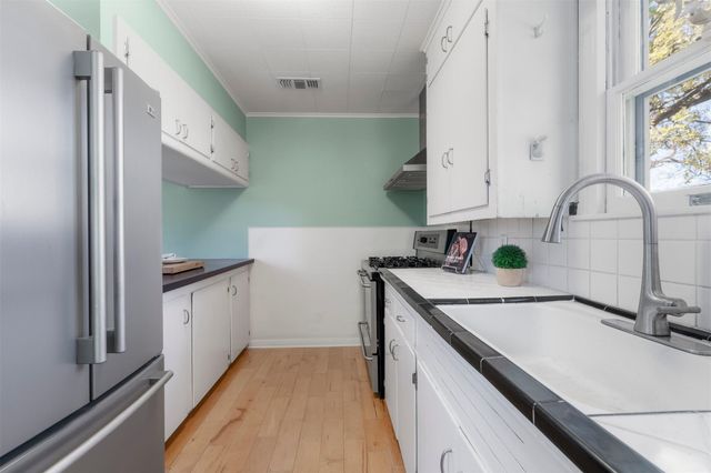 5205 Martin Ave, Austin, TX 78751