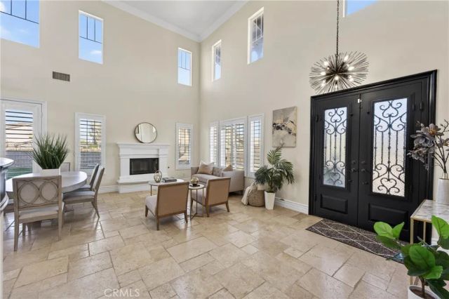 2634 Old Windmill Court, Riverside, CA 92503