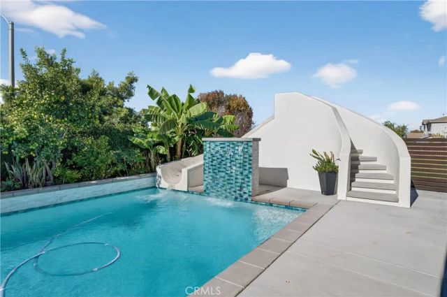 2634 Old Windmill Court, Riverside, CA 92503