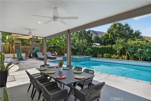 2634 Old Windmill Court, Riverside, CA 92503