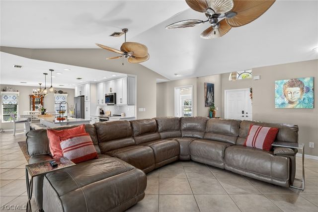 5203 Pelican BLVD, Cape Coral, FL 33914