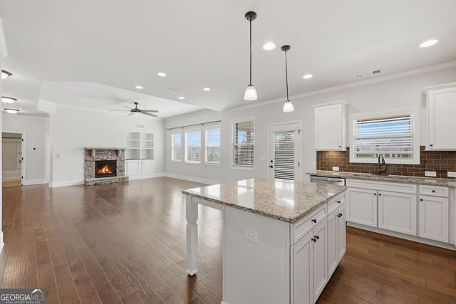 6782 Birch Bark Way, Flowery Branch, GA 30542