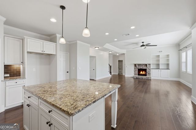 6782 Birch Bark Way, Flowery Branch, GA 30542