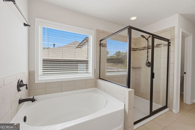 6782 Birch Bark Way, Flowery Branch, GA 30542