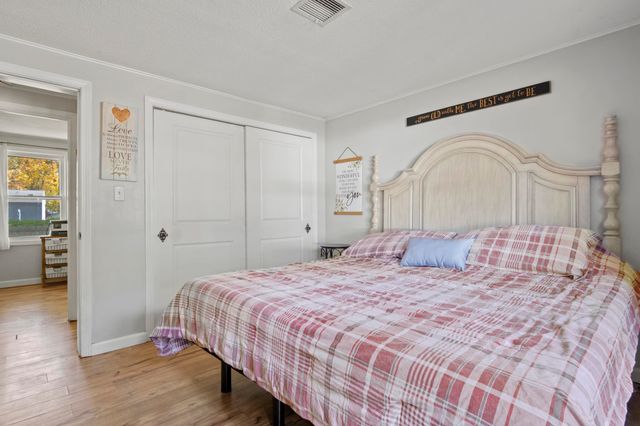 4 Chesapeake Road, Nashua, NH 03062