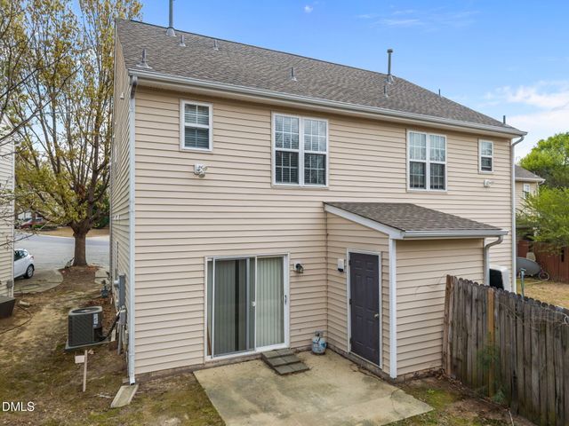 6032 Osprey Cove Drive, Raleigh, NC 27604