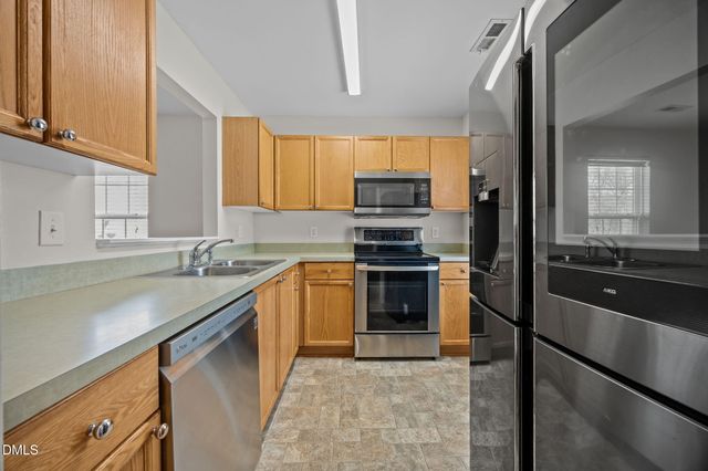 6032 Osprey Cove Drive, Raleigh, NC 27604