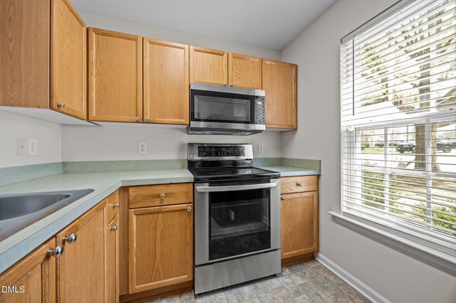 6032 Osprey Cove Drive, Raleigh, NC 27604