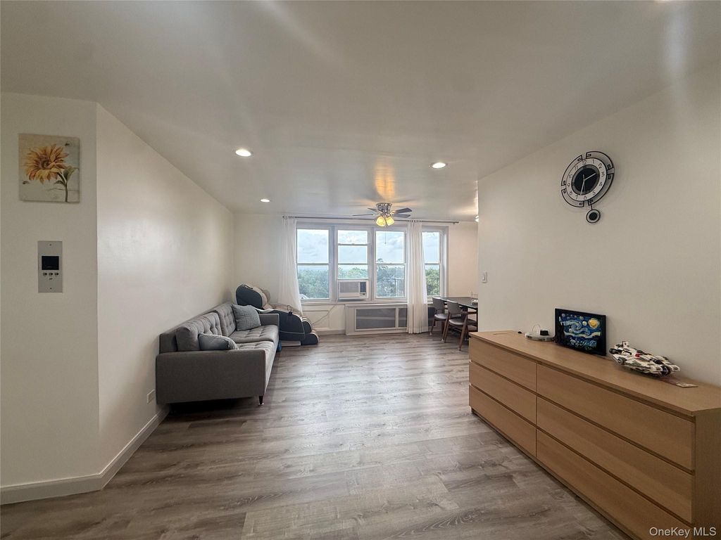 34-25 150th Place 6A, Flushing, NY 11354 — photo 4