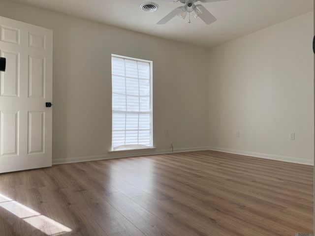 11025 Goodwood Blvd, Baton Rouge, LA 70815