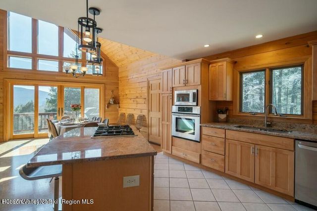 101 Carl Road, Jewett, NY 12444