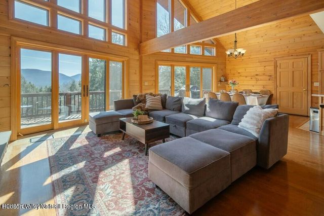 101 Carl Road, Jewett, NY 12444