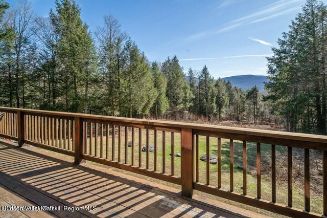 101 Carl Road, Jewett, NY 12444