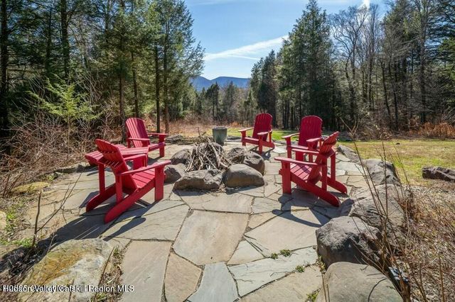 101 Carl Road, Jewett, NY 12444