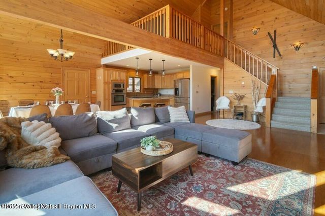 101 Carl Road, Jewett, NY 12444