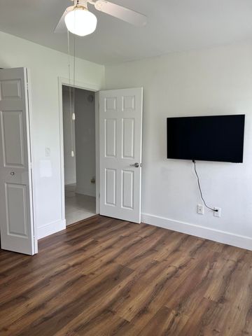 3210 NW 23rd Terrace, Boca Raton, FL 33431