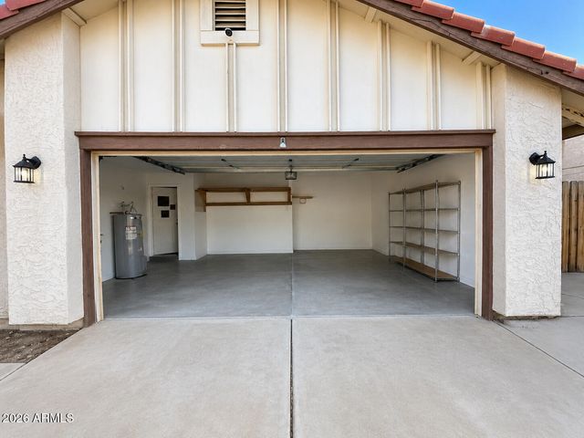 7839 W CANTERBURY Drive, Peoria, AZ 85345
