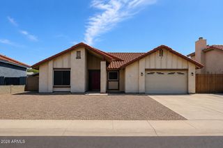 7839 W CANTERBURY Drive, Peoria, AZ 85345