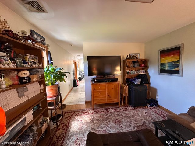 36 Marks Court, Branford, CT 06405
