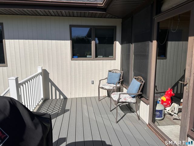 36 Marks Court, Branford, CT 06405