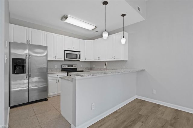 405 Hidden Shores Ct Apt 104, Virginia Beach, VA 23454