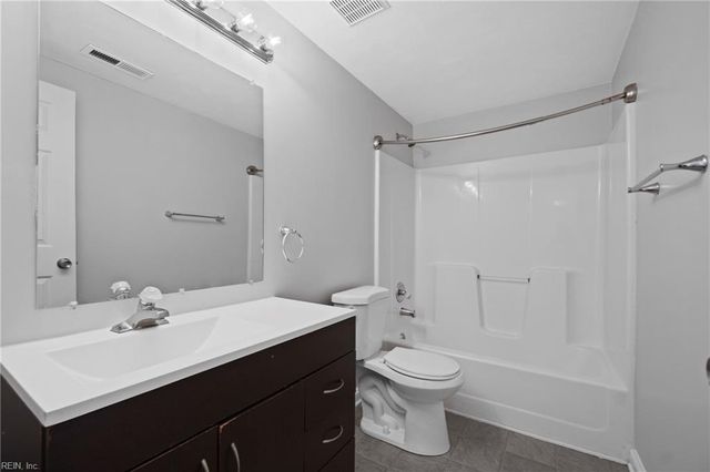 405 Hidden Shores Ct Apt 104, Virginia Beach, VA 23454