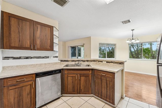 8466 NW 40th Street, Coral Springs, FL 33065
