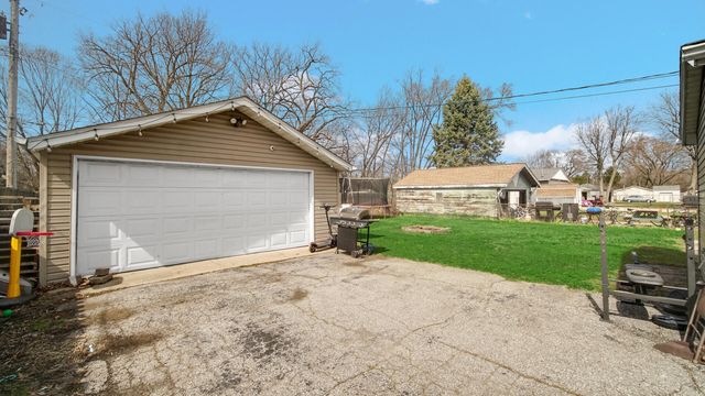 1342 Greenwood Avenue, Dyer, IN 46311
