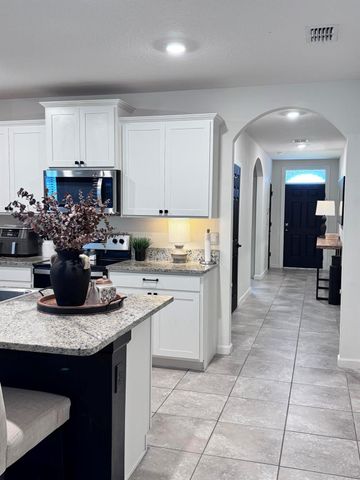 668 Old Country Road SE, Palm Bay, FL 32909