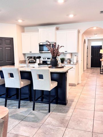 668 Old Country Road SE, Palm Bay, FL 32909