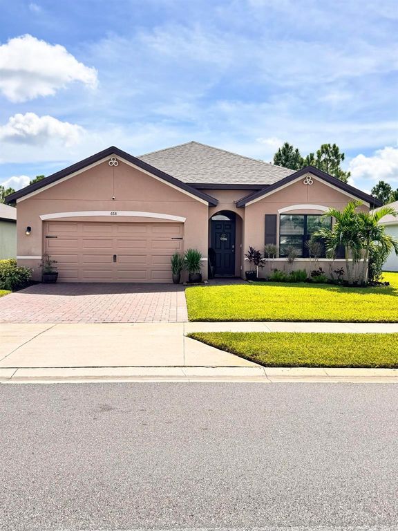 668 Old Country Road SE, Palm Bay, FL 32909