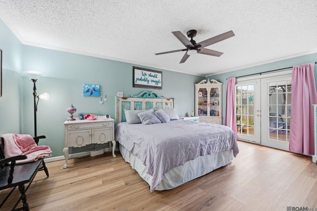 242 Highland Creek Pkwy, Baton Rouge, LA 70808