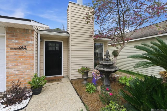 242 Highland Creek Pkwy, Baton Rouge, LA 70808
