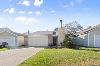 242 Highland Creek Pkwy, Baton Rouge, LA 70808