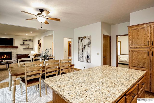 1421 S 175 Avenue, Omaha, NE 68130