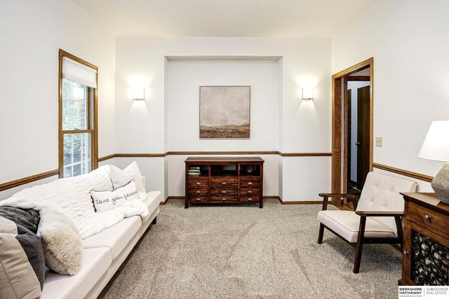 1421 S 175 Avenue, Omaha, NE 68130