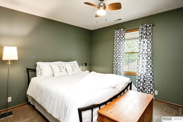 1421 S 175 Avenue, Omaha, NE 68130