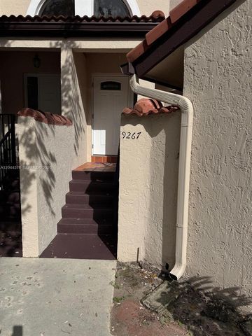 9267 W Sunrise Boulevard, Plantation, FL 33322